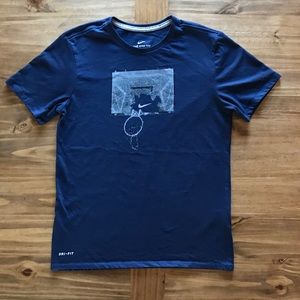 Navy blue Nike basketball graphic t-shirt Sz. M